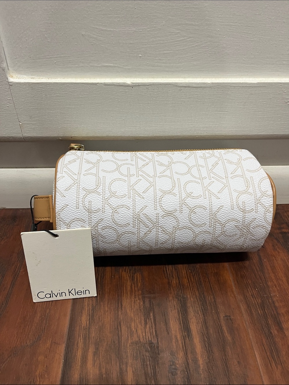 Calvin Klein White Cosmetic Cylinder Pouch with Tan Trim